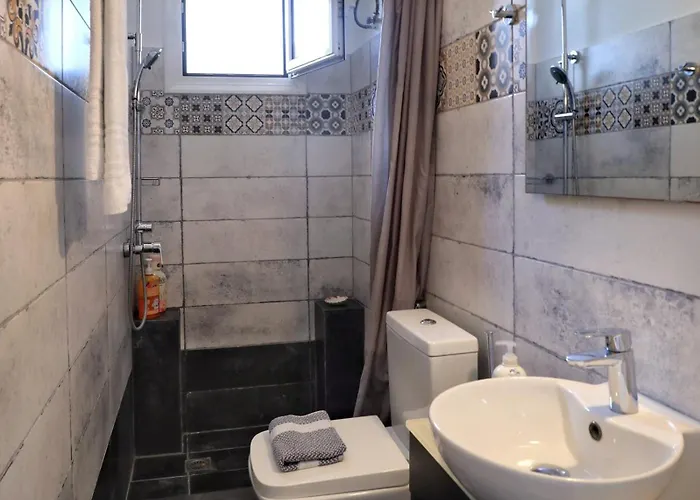 Mata's * Νικιάνα